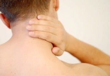 Tratamentul durerii din osteochondroză este eliminat cu blocaj de novocaină